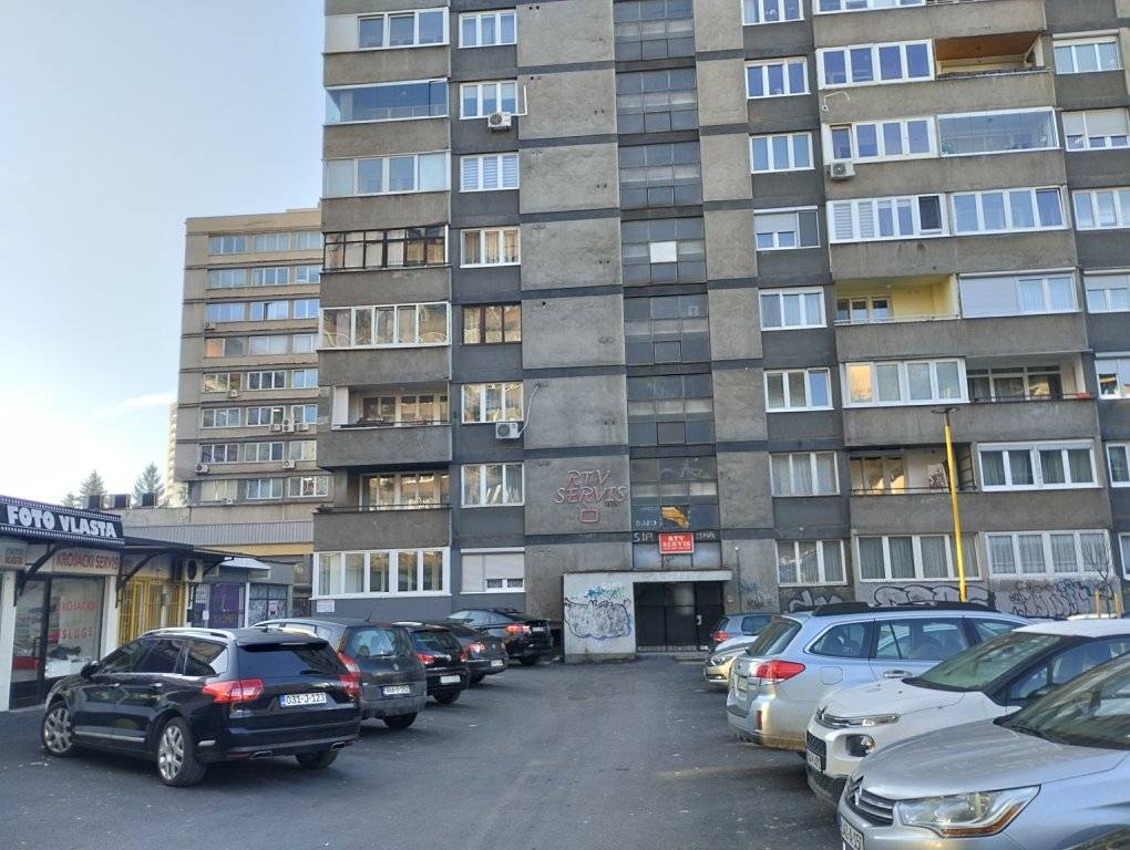 Garsonjera na Bulevaru, Tuzla – Visoko prizemlje