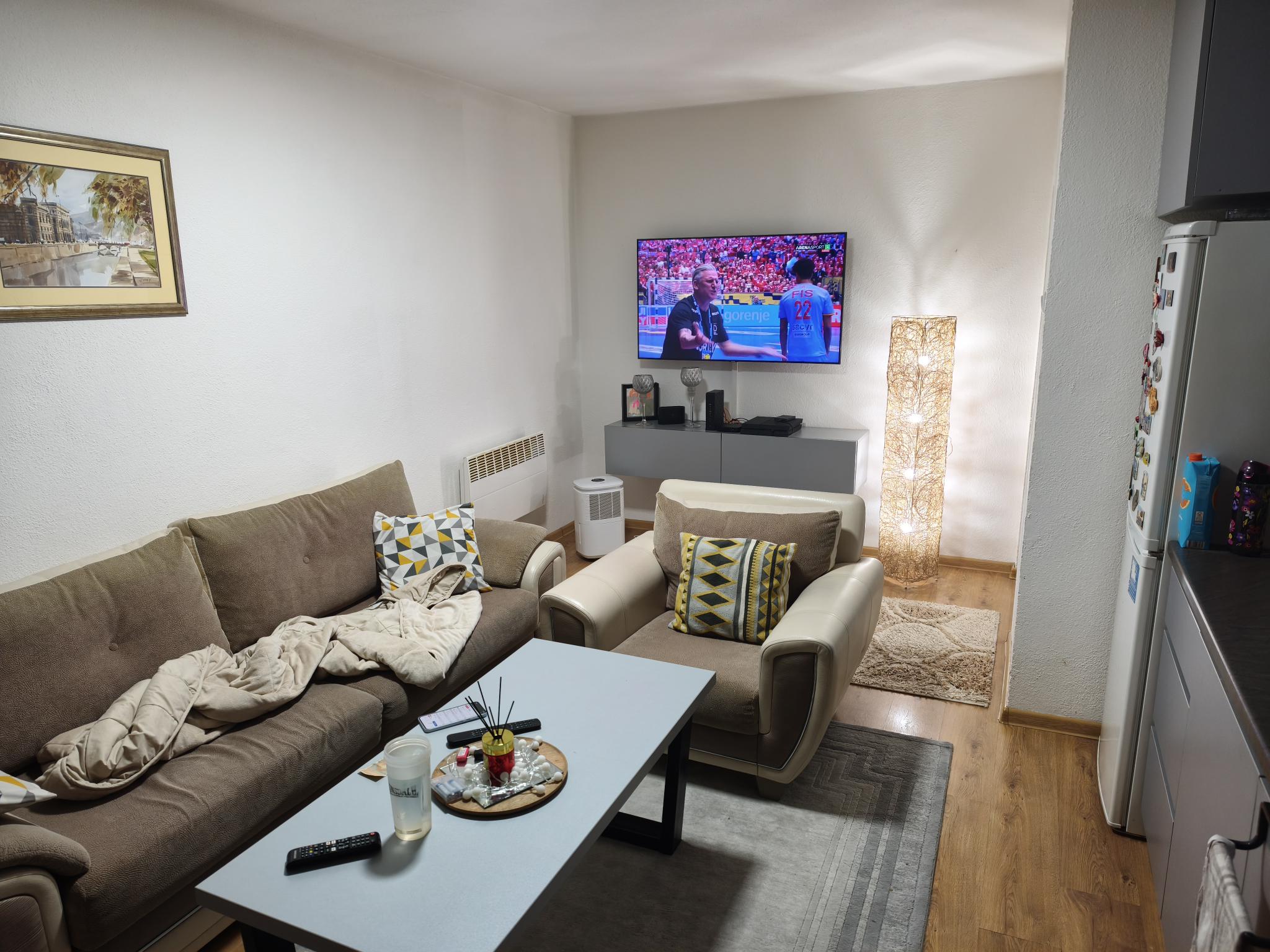 Prodaje se opremljen stan u Zenici – Crkvice – 52 m² – odmah useljiv