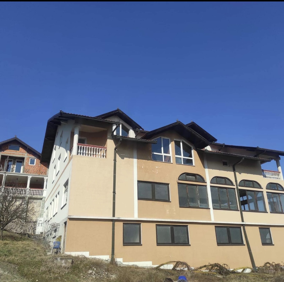 Prodaja veliki objekat 1600 m2