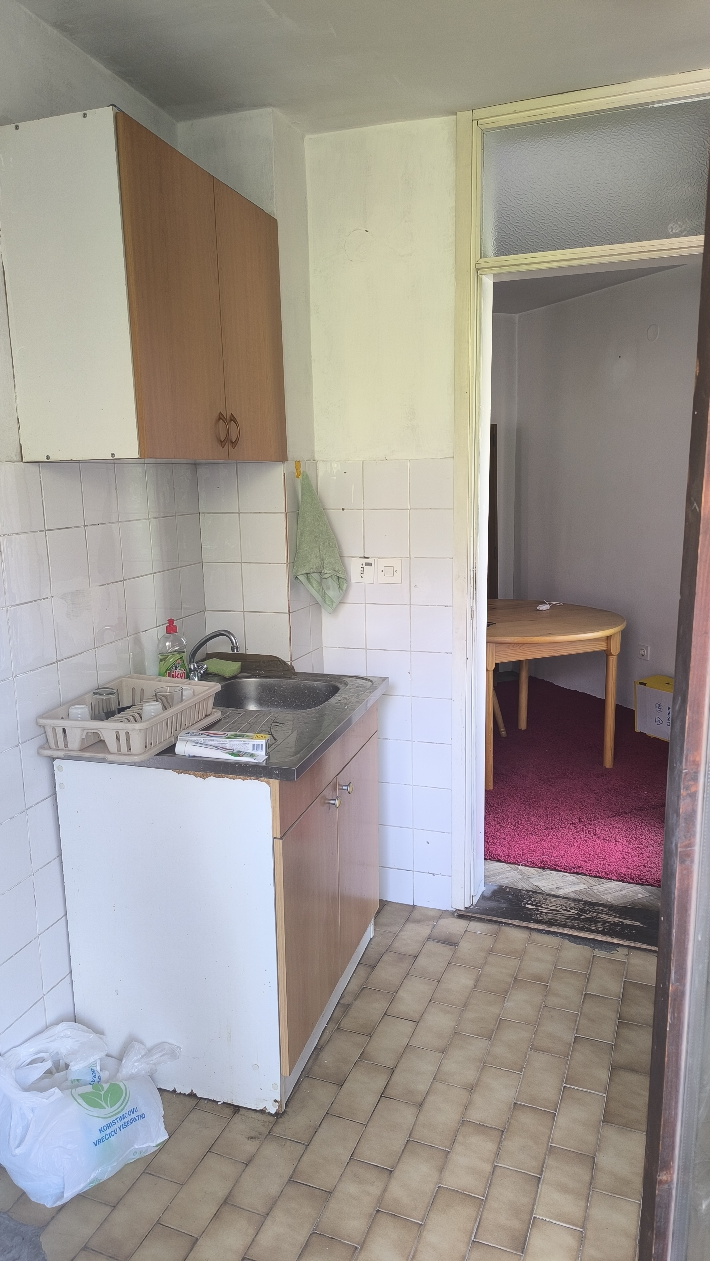 Dvosoban stan -Dobrinja 5...Novi grad/ Sarajevo...Trg grada Prata 6/5