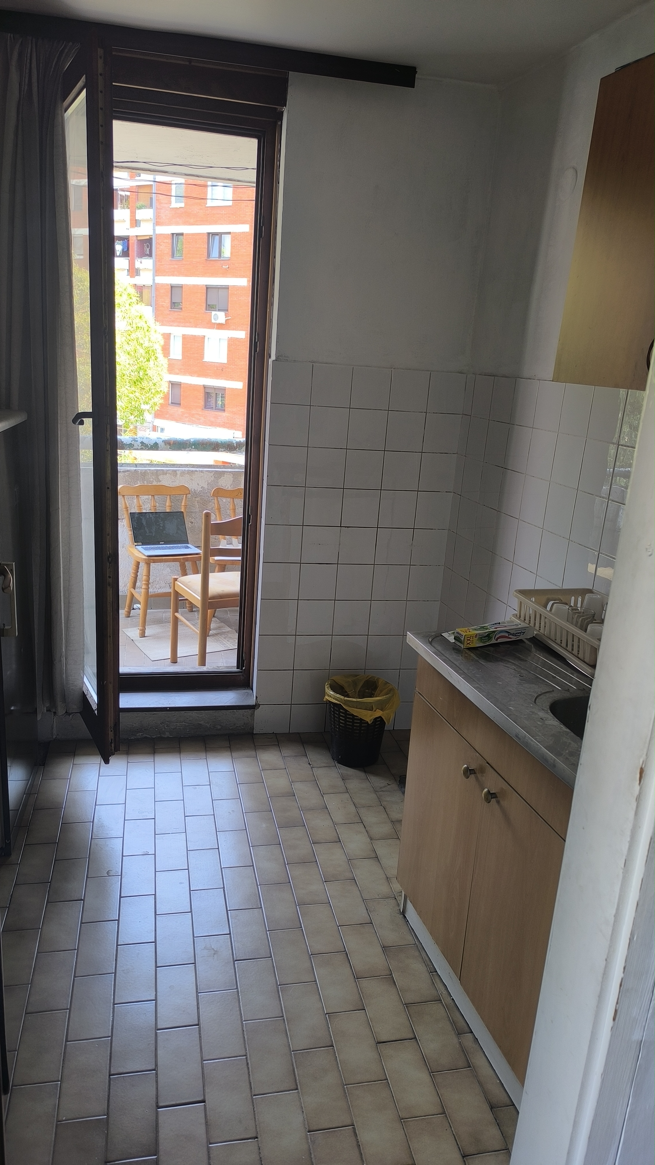 Dvosoban stan -Dobrinja 5...Novi grad/ Sarajevo...Trg grada Prata 6/5