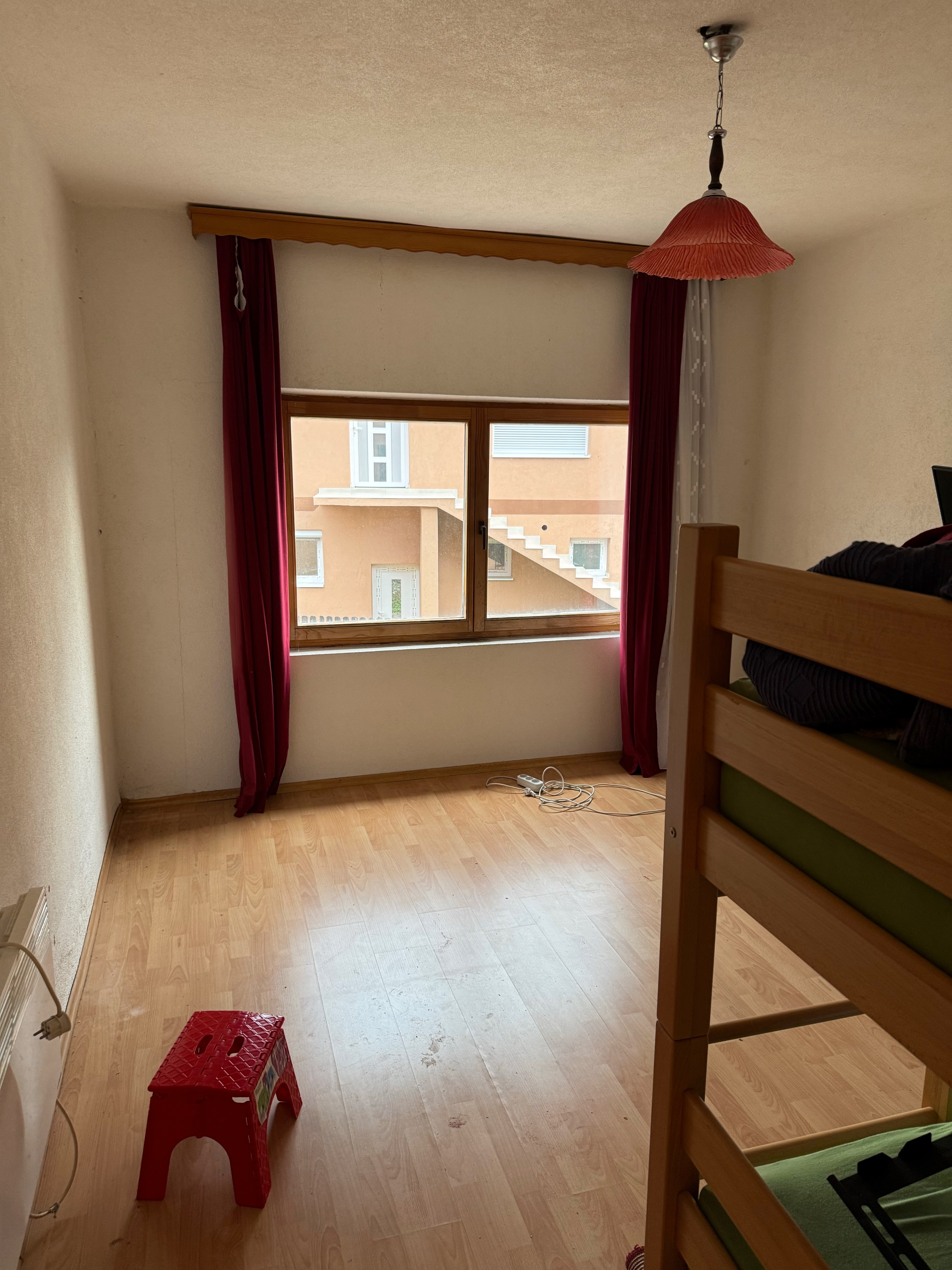 Kuća sa garažom i voćnjakom – Odžak, 5 min od centra