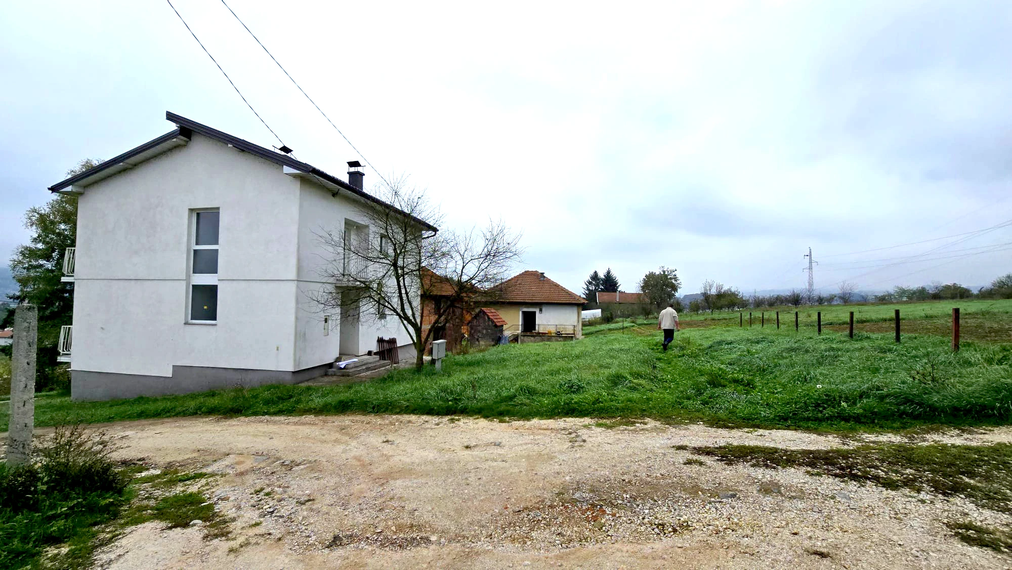 Prostrana kuća na Grlici, naselje Hlapćevići, Moštre kod Visokog - 210m²